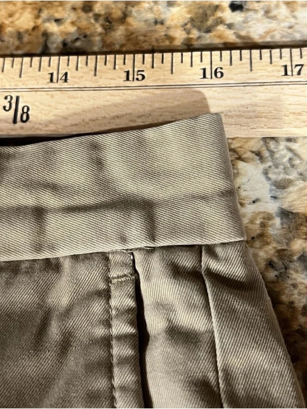 Banana Republic Emerson Chino Pants Men’s 32 x 34 (Fits 32 x 32) Tan Cotton
